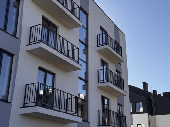 Продам 2-кімнатну квартиру зданий будинок Львов
