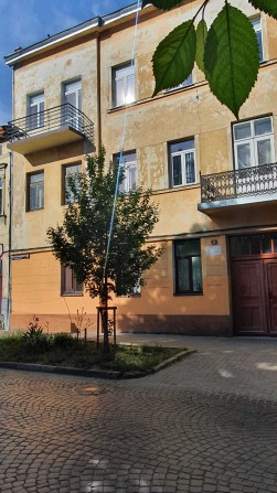 Продаж 2 кім. квартири в ближньому центрі вул. Ярослава Мудрого (цирк) - фото 1