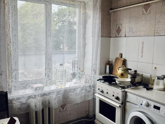 Продаж 4-кімнатної квартири на вул. Богдана Хмельницького, 38