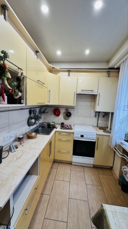 Продам 3 к.кв-ру по ул .Космическая2/5 - фото 1