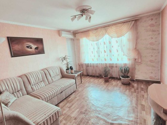 Продам 2-о кімнатну квартиру в комфортному розташуванні міста. Кропивницкий