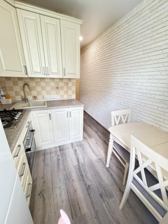 Продам 2 к кв центр  парк  Глобы - фото 1