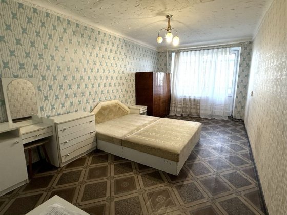 Продам 1-но кімнатну квртиру на пр. Б. Хмельницького