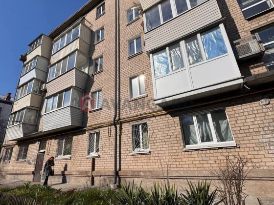 Продам 2 кв Соборный, Фурманова 50000$