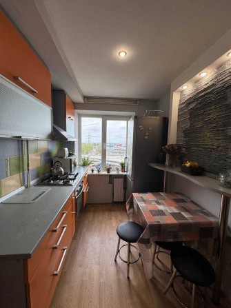 Продам 3к. квартиру на пров. Крушельницькому (Л. Мокієвської), буд. 4 - фото 1