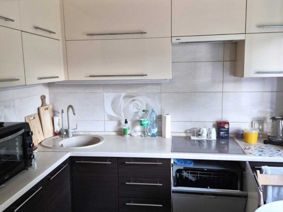 Продаж ПОВНОМЕТРАЖНОЇ 2-х к.кв. пр.Соборний 176 другий поверх. Запоріжжя