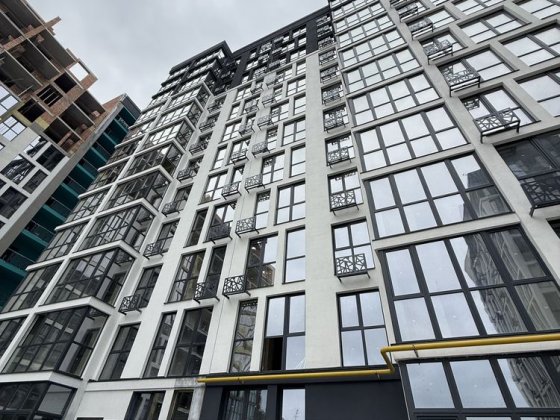 Продаж 1к квартири в новобудові Ж К Смарт Сітті .