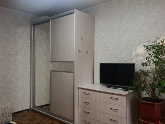 РЕАЛЬНА 1к малосімейка ж/м Червоний камінь Дніпро