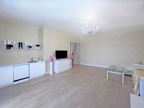 Продам 2к квартиру в ЖК Кировский на Александра Поля