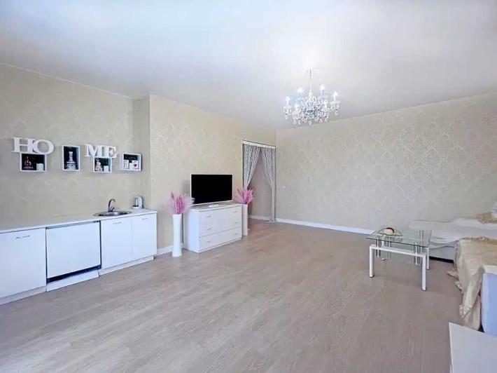 Продам 2к квартиру в ЖК Кировский на Александра Поля - фото 1