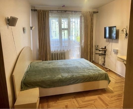 Продаётся 3 ком. квартира на Правом берегу - фото 1
