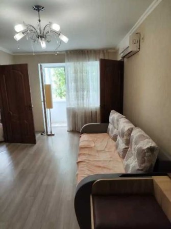 Продам светлую и уютную 3-комнатную квартиру в АНД районе. - фото 1