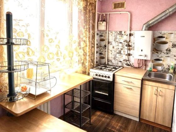 Продаж  2-кімнатної квартири у Комунарському  районі