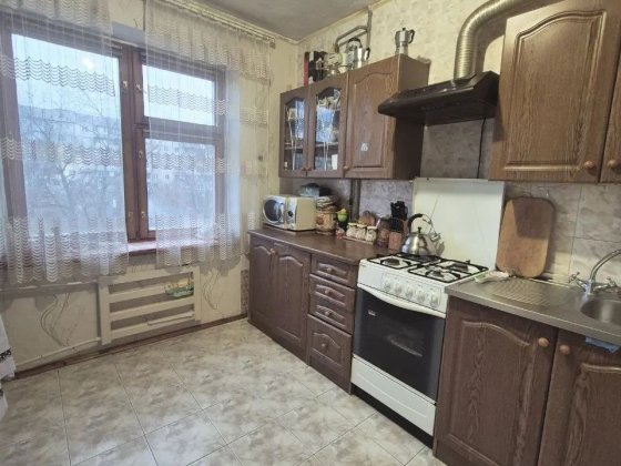 Продам большую 2к квартиру на Победе Дніпро