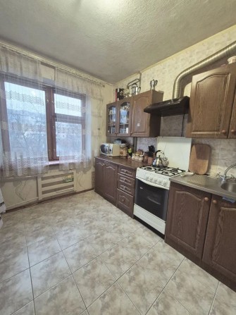 Продам большую 2к квартиру на Победе - фото 1