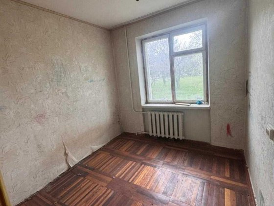 Продаж 3 кімнатної квартири, Шевченківський мкрн, (Тепличне) під ремонт (213-326-615) Запоріжжя