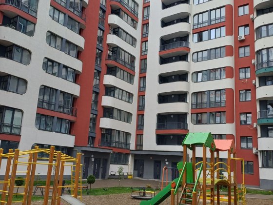 Здана і заселена новобудова ,продаж 2 кімн новобудова за 79500 дол вул.Трускавецька Львов