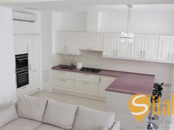 Продаж 3 кімнатної квартири із ремонтом на проспекті В.Чорновола Львів