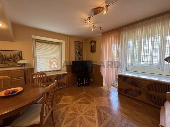 Продам 3к квартиру ,Победа -5 ,средний этаж