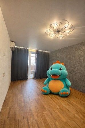 Продам 2к квартиру. Набережная победы 108. Победа 3 - фото 1