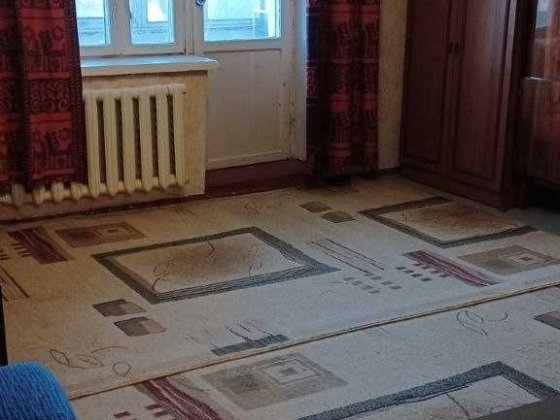 Продаю 1к/кв. на ул. Новобугской  р-н маг."Копейка"
