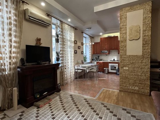 Продаж 3кім квартири на Генерала Безручка(Новоорловська), І. Мазепи