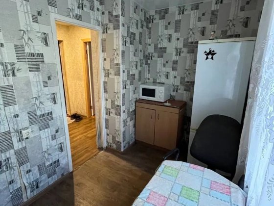Продам 1 ком. квартиру, Хортицкий м-рн, ул. Сороченская на 1 высоком этаже девятиэтажного дома Запоріжжя