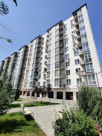 Продам квартиру возле парка - фото 1