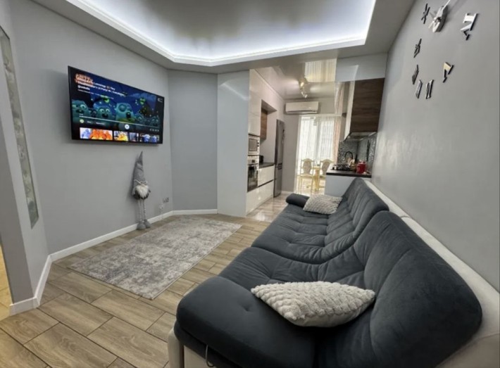 Продам 3 х ком  квартиру Перемога, Победа, Ривер Парк - фото 1