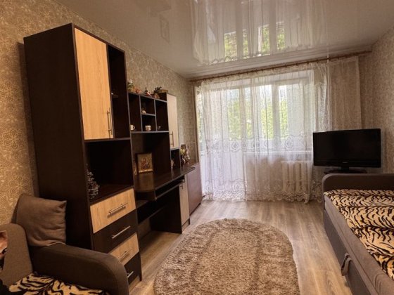 2 ком. квартира на Черемушках/парк , третий этаж . Программы Одеса