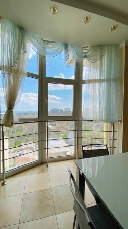 ВИД на море! Центр! Продам ЖК Сабанский! 1450 за метр с ремонтом и техникой! 4комнаты и кухня-студия - фото 1