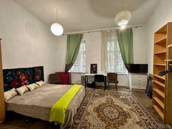 1 кімнатна квартира в самому центрі Львова вул. Франка (початок). Квартира 40 м  на 1 високому повер Львів