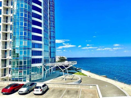 продам 1-к.кв.40м2 Морская Симфония(хозяин).После строителей.Море в 20 метрах