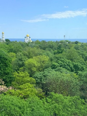 ПРОДАМ- квартиру на берегу моря. 3-х комнатная - фото 1