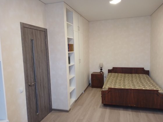Продам 1 кімнатну квартиру, район автовокзалу. Власник Николаев