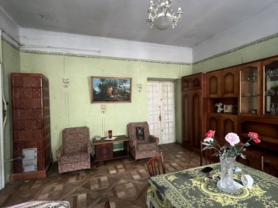 Продаж 1 кім квартири  в центральній частині Львова , вул. Союзу Украінок Львів