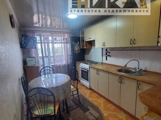 Продам 3-х кімнатну квартиру вул. Космічна Запоріжжя