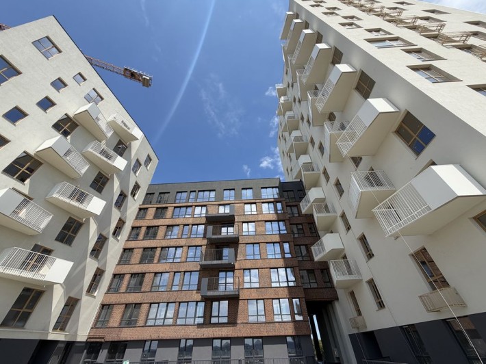 Продам 2к квартиру в ЖК Viking Hills - фото 1
