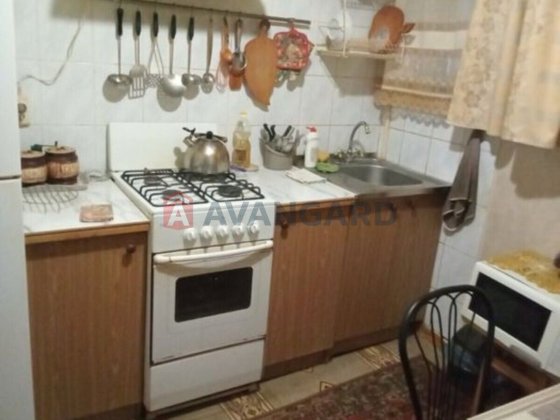 Продається 2-кімнатна квартира в районі проспекту Металургів (Круглий будинок). Євідновлення Запоріжжя