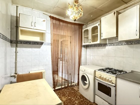 Продам 2 комнатную квартиру на Черемушках Варненская 100 школа Одесса