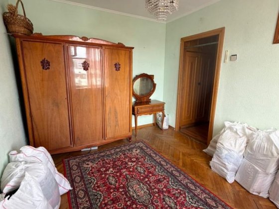 Продам 4к.кв.чешка ,центр Николаев