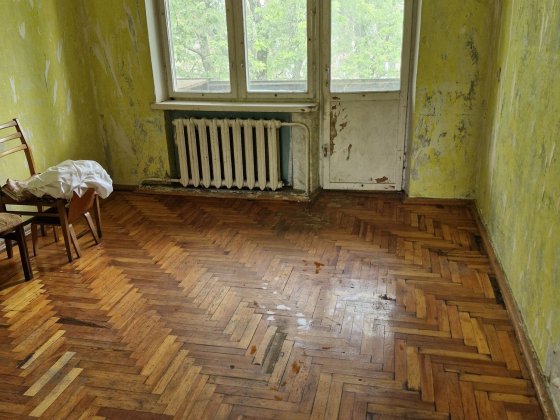 Продам 2 ком.кв.МИХАЙЛОВА 10.999у.е.