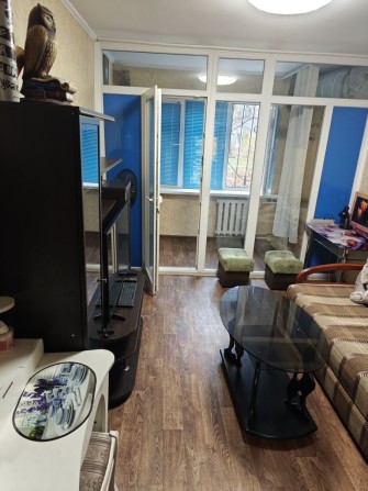 Продам 2-комнатную квартиру - фото 1