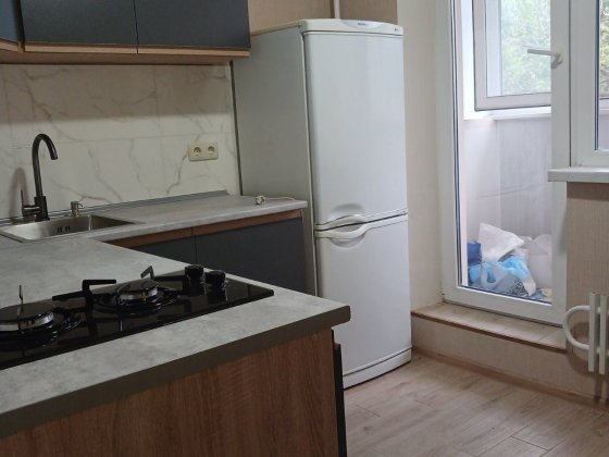 Продаж!1 кім.із.квартира! Двухбалконка! м.Холодная гора - 2 хв .пішки