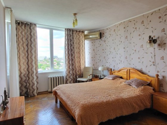 Продам 3 комнатную квартиру Новые Дома Л.Ландау 12 Харків