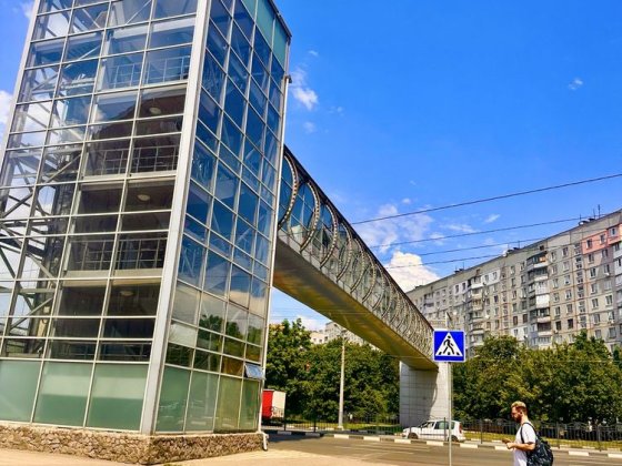 Продам 4 комнатную квартиру Пр. Аерокосмичный , за Таврией 7/9, полька Харків