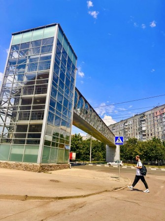 Продам 4 комнатную квартиру Пр. Аерокосмичный , за Таврией 7/9, полька - фото 1