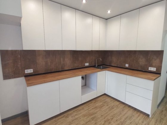 Продам євро-двокімнатну квартиру 41 м² у ЖК «Сказка» | Генератор | Можливість викупу техповерху