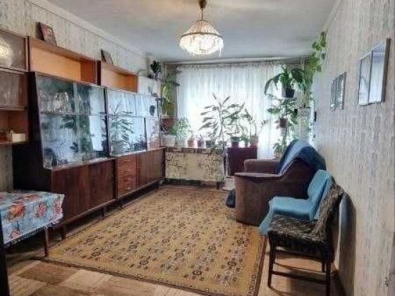 Продам 2-кімнатну квартиру на Черемушках на середньому поверсі! Одеса