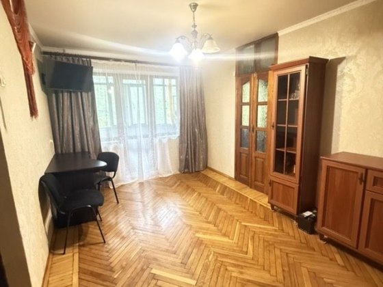 2х к кв вблизи ст.м. Дворец спорта. 3-й этаж. Реальная-35500$. Сертификат